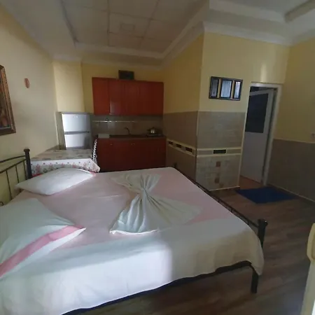 Vila Mikaela Apartment Ksamil