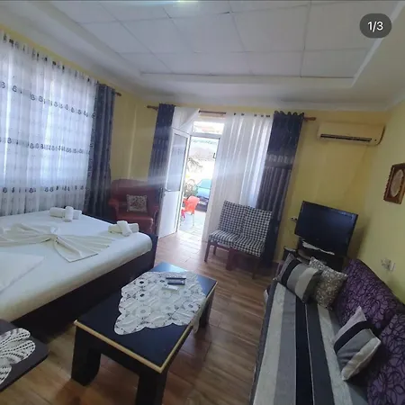 Vila Mikaela Apartment *